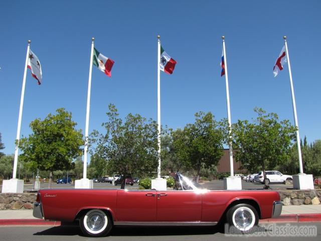 1961-lincoln-continental-convertible-511.jpg