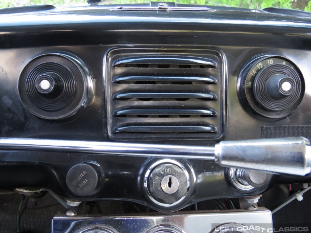 1961-nash-metropolitan-coupe-071.jpg