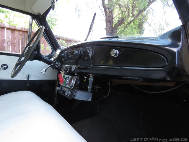 1961-nash-metropolitan-coupe-078.jpg