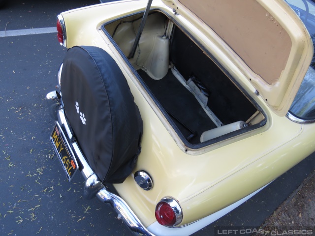 1961-nash-metropolitan-coupe-087.jpg