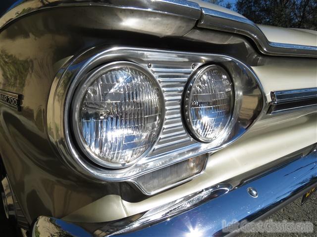 1962-chevrolet-corvair-051.jpg