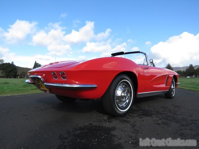 1962-chevrolet-corvette-024.jpg