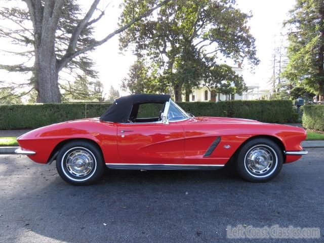 1962-chevrolet-corvette-031.jpg