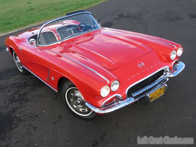 1962-chevrolet-corvette-041.jpg