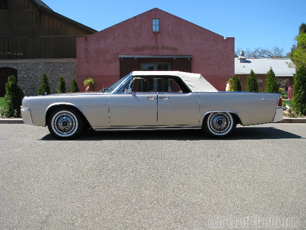 1963-lincoln-continental-convertible-0070.jpg