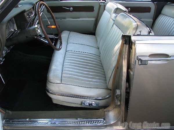 1963-lincoln-continental-convertible-0090.jpg