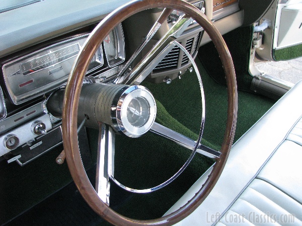 1963-lincoln-continental-convertible-0114.jpg