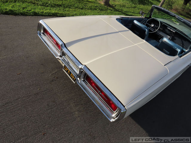 1964-ford-thunderbird-convertible-064.jpg