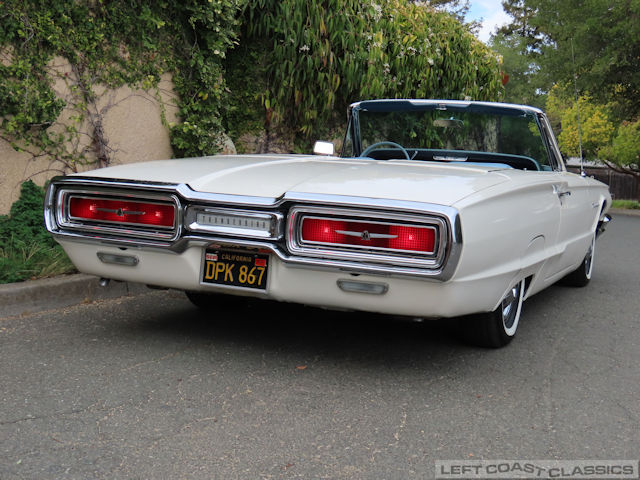 1964-ford-thunderbird-convertible-156.jpg