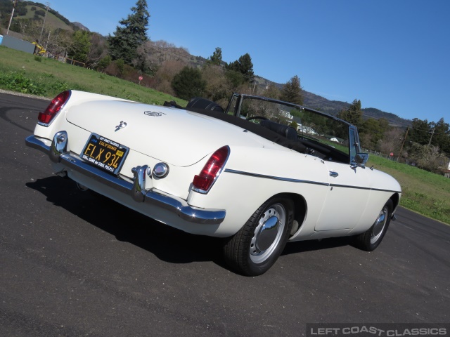 1964-mgb-roadster-026.jpg