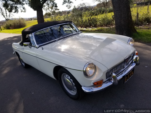 1964-mgb-roadster-040.jpg