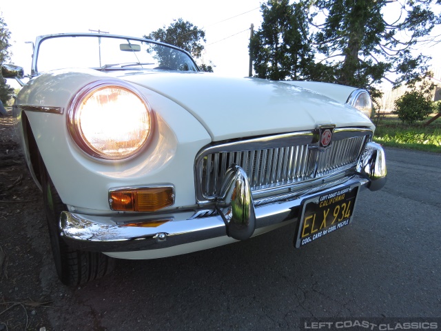 1964-mgb-roadster-048.jpg