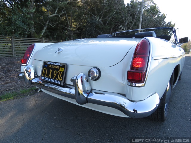 1964-mgb-roadster-053.jpg