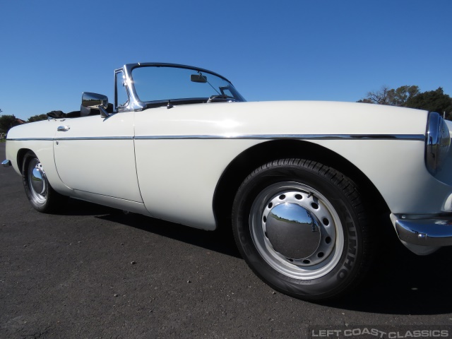 1964-mgb-roadster-066.jpg