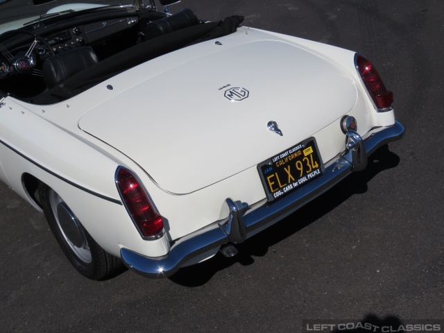 1964-mgb-roadster-075.jpg