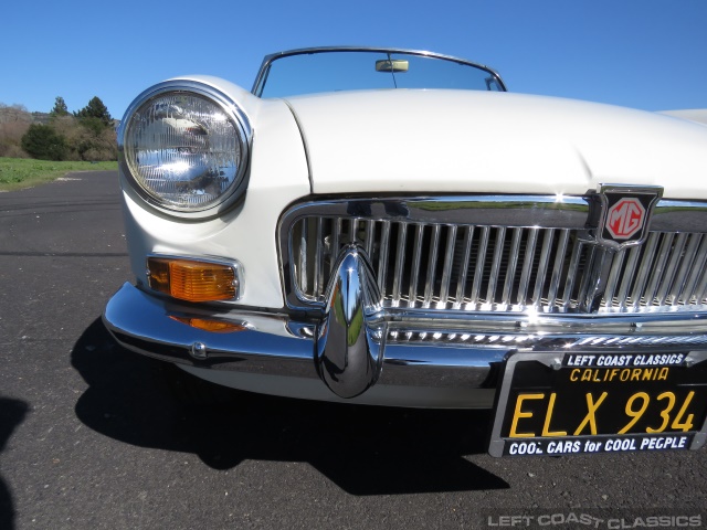 1964-mgb-roadster-080.jpg