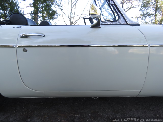 1964-mgb-roadster-088.jpg