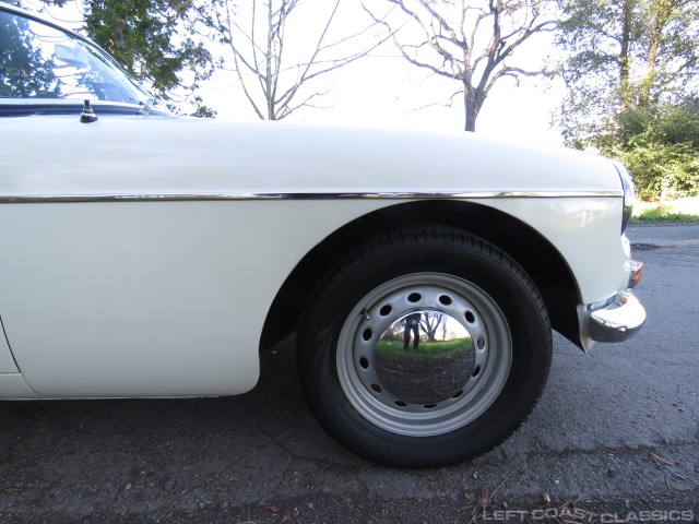 1964-mgb-roadster-089.jpg