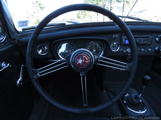 1964-mgb-roadster-100.jpg