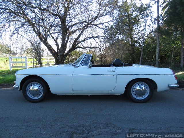 1964-mgb-roadster-158.jpg