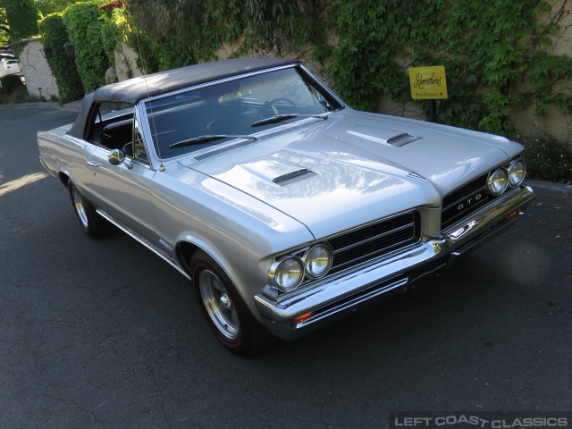 1964-pontiac-gto-convertible-045.jpg