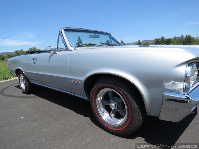 1964-pontiac-gto-convertible-067.jpg