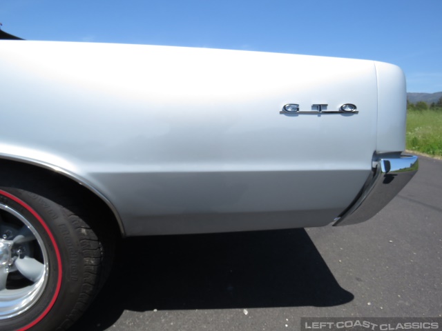 1964-pontiac-gto-convertible-089.jpg