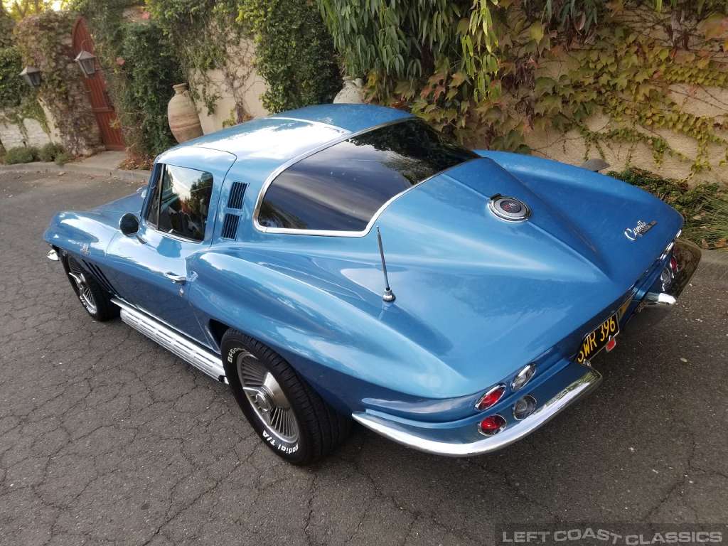 1965-chevy-corvette-c2-008.jpg