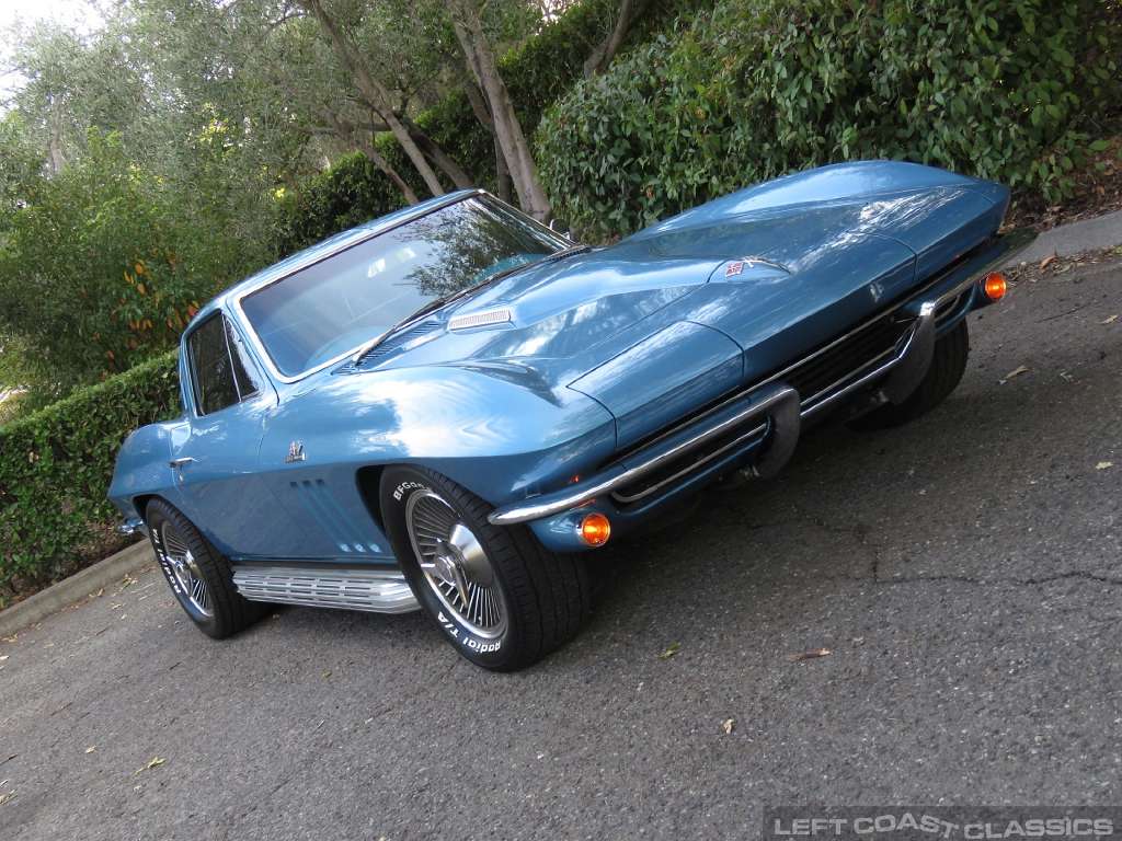 1965-chevy-corvette-c2-022.jpg