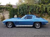 1965-chevy-corvette-c2-157