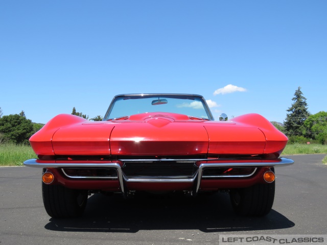 1965-chevrolet-corvette-001.jpg