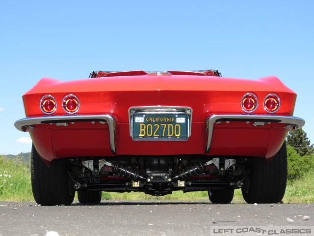 1965-chevrolet-corvette-031.jpg