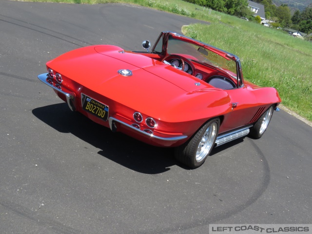 1965-chevrolet-corvette-034.jpg