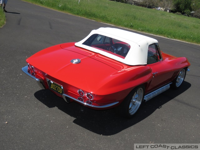 1965-chevrolet-corvette-038.jpg