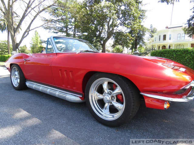 1965-chevrolet-corvette-072.jpg