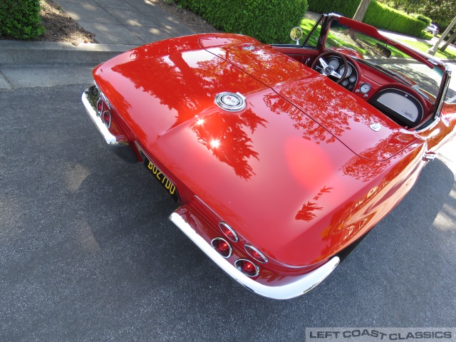 1965-chevrolet-corvette-098.jpg