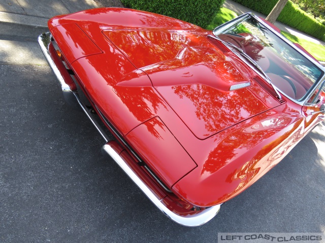 1965-chevrolet-corvette-103.jpg