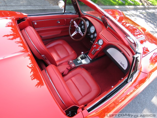 1965-chevrolet-corvette-142.jpg