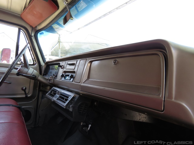 1965-chevrolet-truck-camper-120.jpg