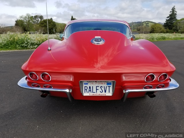 1965-corvette-stingray-007.jpg