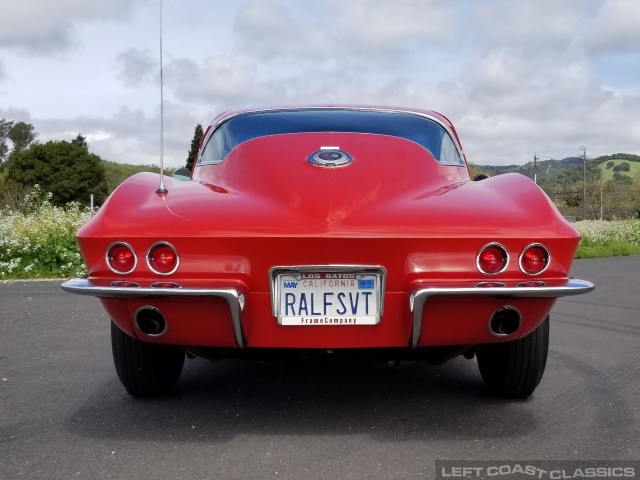 1965-corvette-stingray-009.jpg