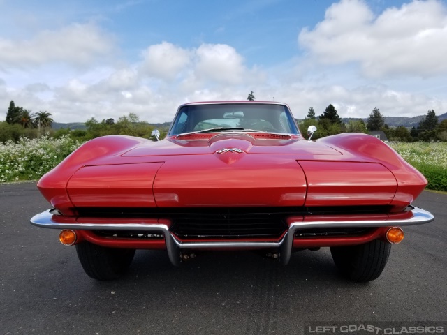 1965-corvette-stingray-023.jpg