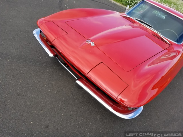 1965-corvette-stingray-064.jpg