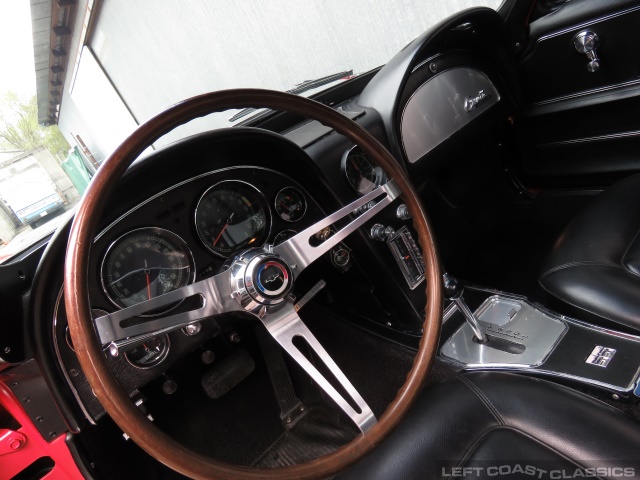 1965-corvette-stingray-072.jpg