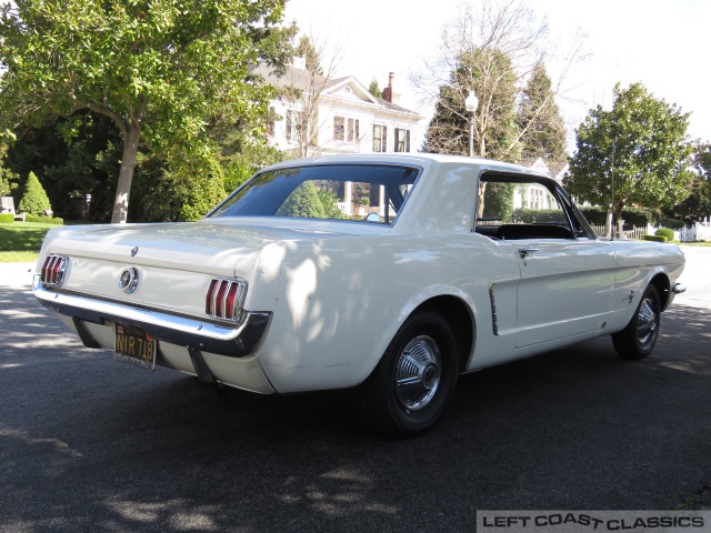 1965-ford-mustang-019.jpg