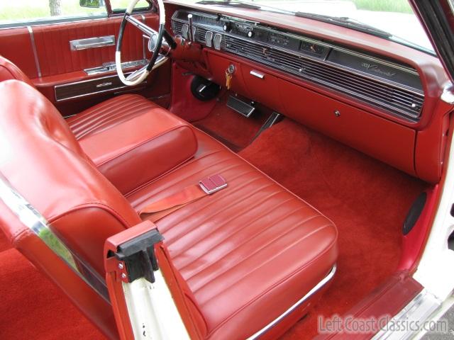 1965-lincoln-continental-convertible-095.jpg