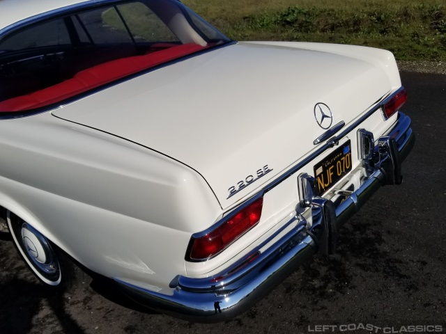 1965-mercedes-benz-220se-092.jpg