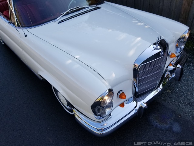 1965-mercedes-benz-220se-097.jpg