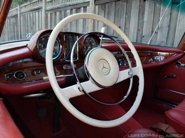 1965-mercedes-benz-220se-112.jpg