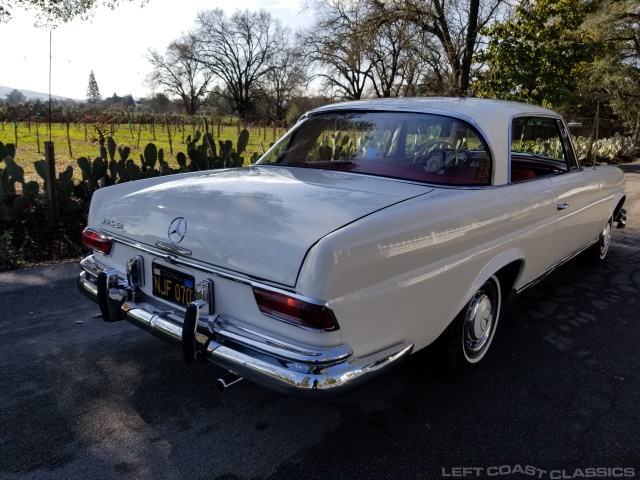 1965-mercedes-benz-220se-193.jpg